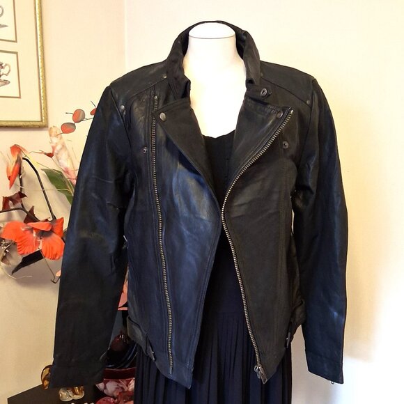 NWT Blend Women's Black Lined Genuine Leather Jacket Warm Outerwear Size L - Picture 2 of 14
